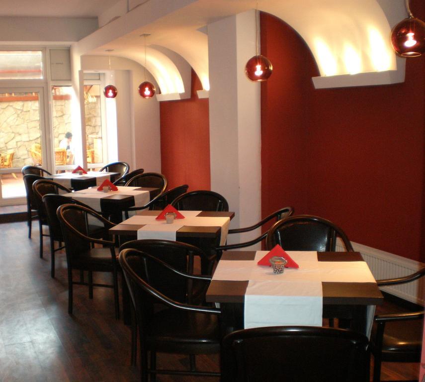 Pensiunea Studio Bacău Dış mekan fotoğraf